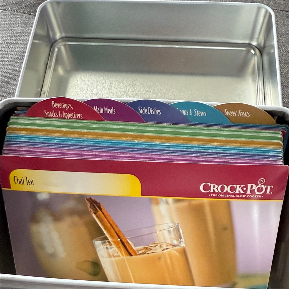 Crock-Pot Recipe Card Collection Box - Picture 3 of 5